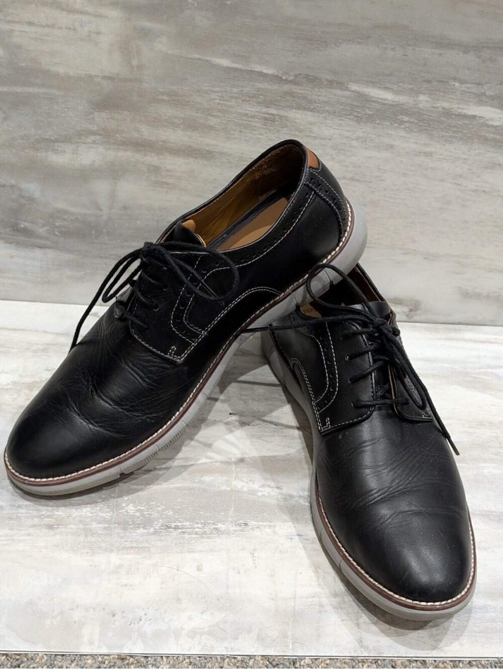 Johnston & Murphy Men's Black Leather Dress Shoes Size 9M